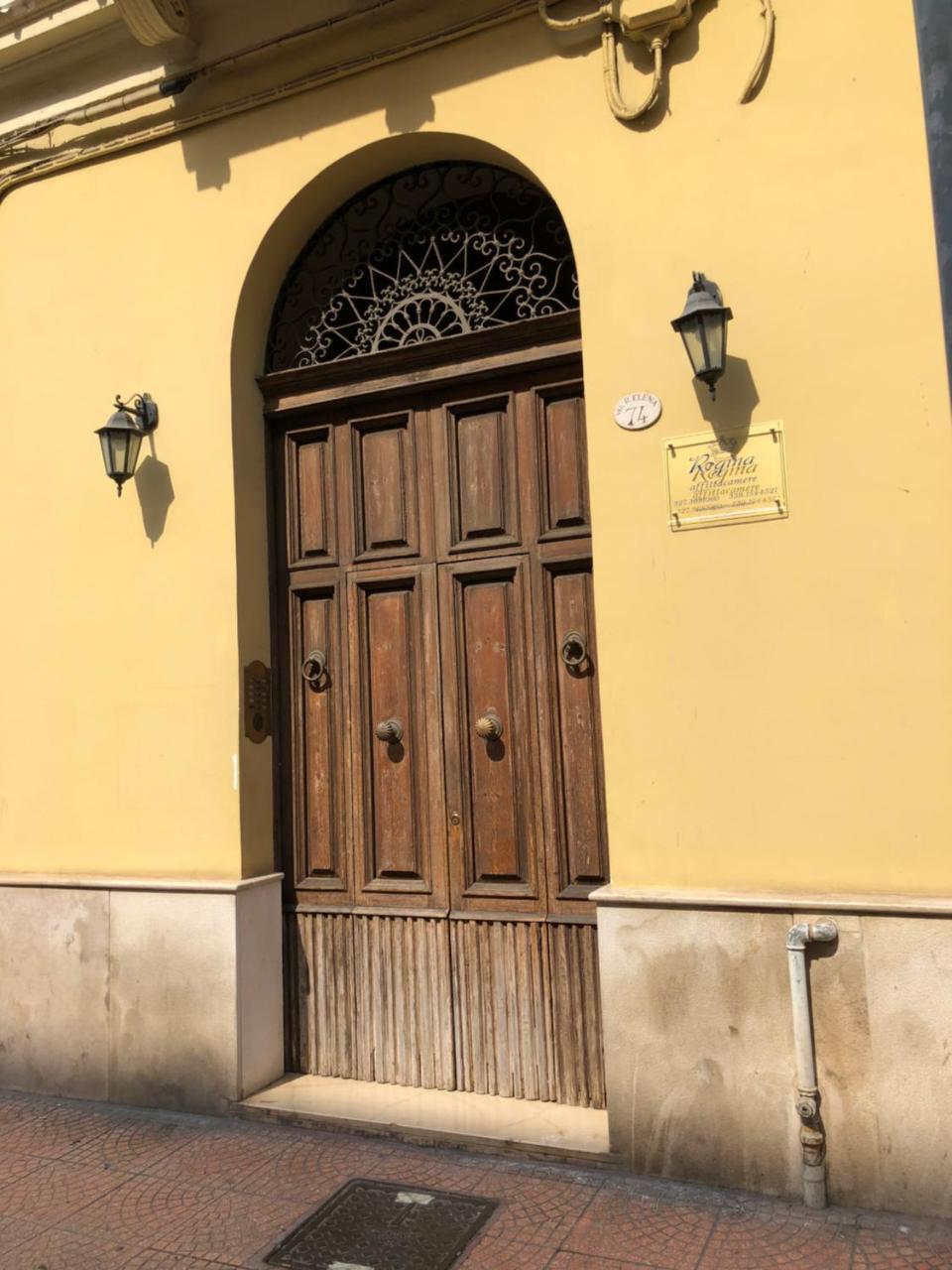 Elena Rooms Taranto Exterior photo