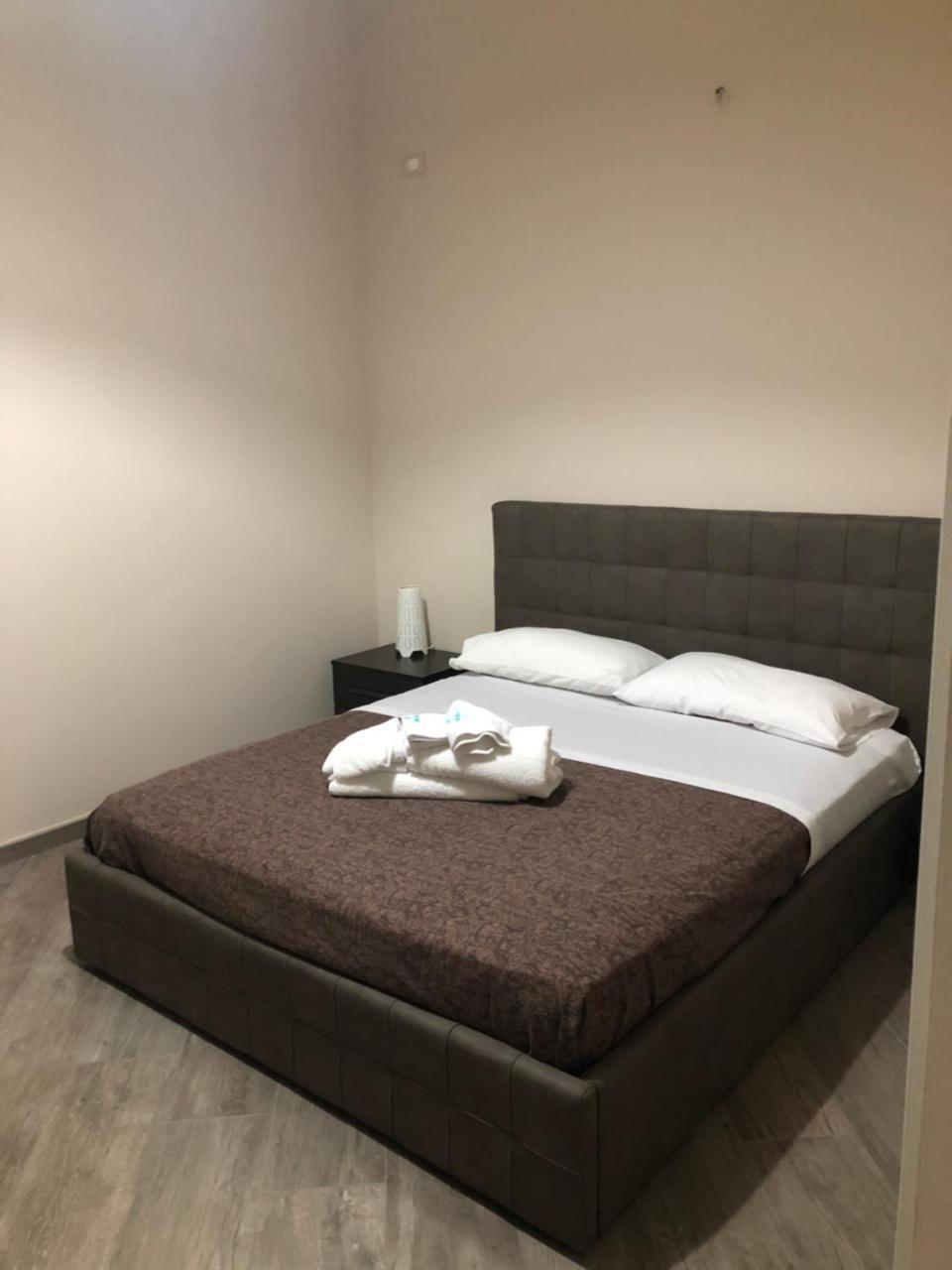 Elena Rooms Taranto Exterior photo